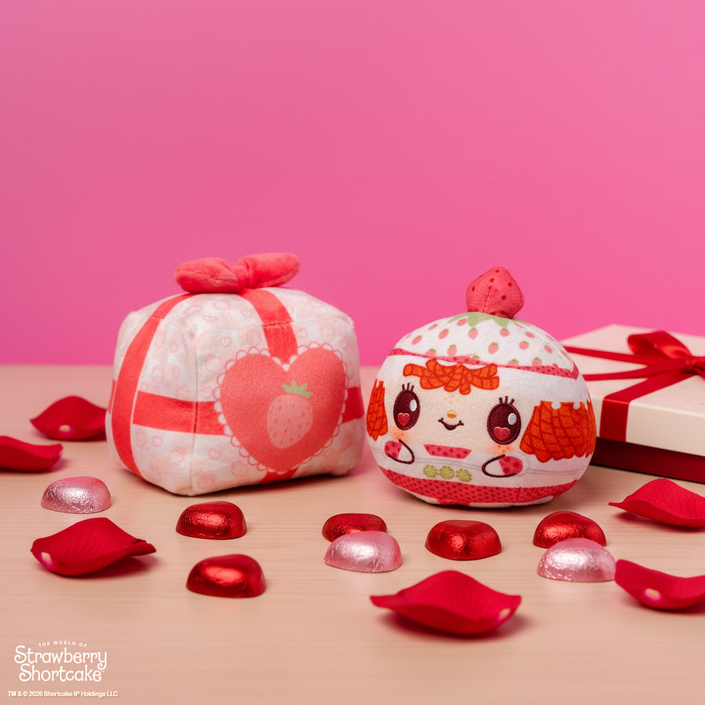 Valentine Present Strawberry Shortcake 4" Strawberry-Scented Reversible Plushie Unisex