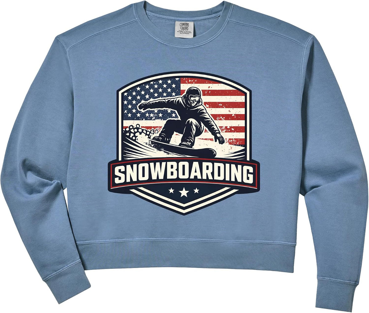 Women's American Snowboarding Vintage USA Flag Snowboard Snowboarder Comfort Colors Crop Sweatshirt