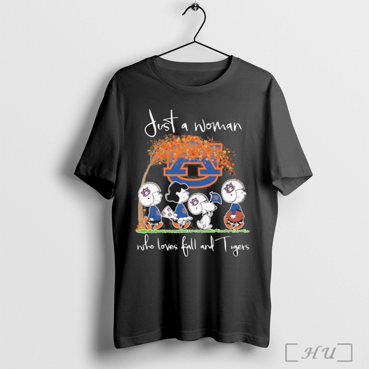Officials Just A Woman Who Loves Fall And Auburn Tigers X The Peanuts Walking Unisex