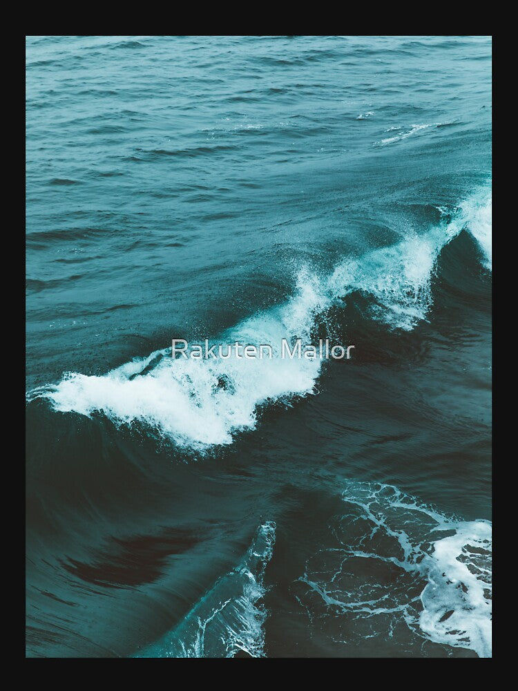 Aesthetic Blue Ocean Waves by Rakuten Mallor