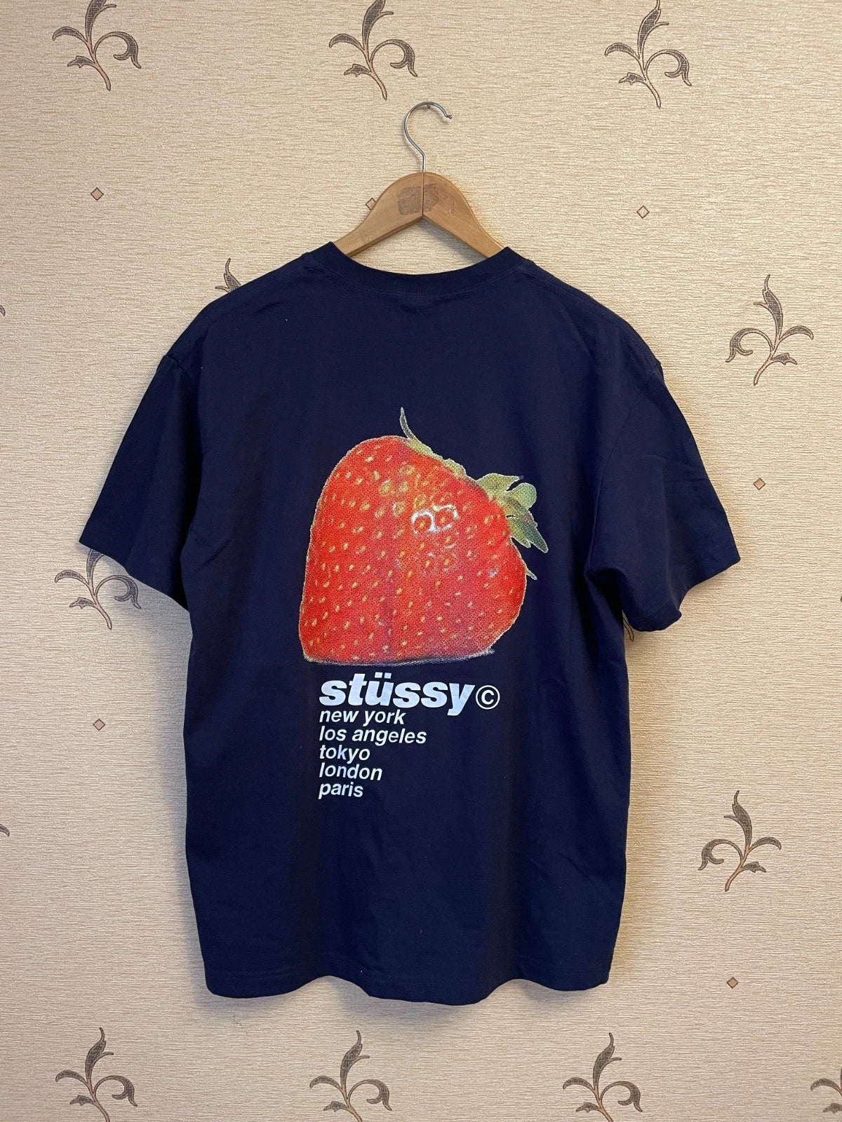 Stüssy Strawberry Graphic Navy Blue Size L Streetwear Unisex