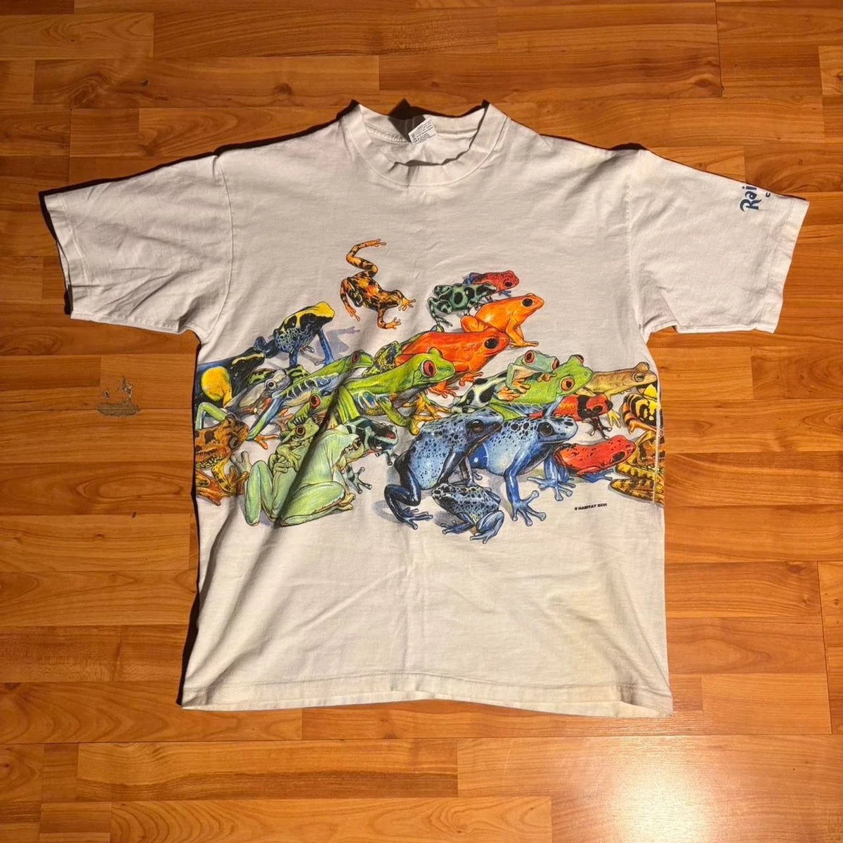 Vintage 90s Rainforest Cafe Frog Graphic Tee Retro Nature Animal Shirt Unisex