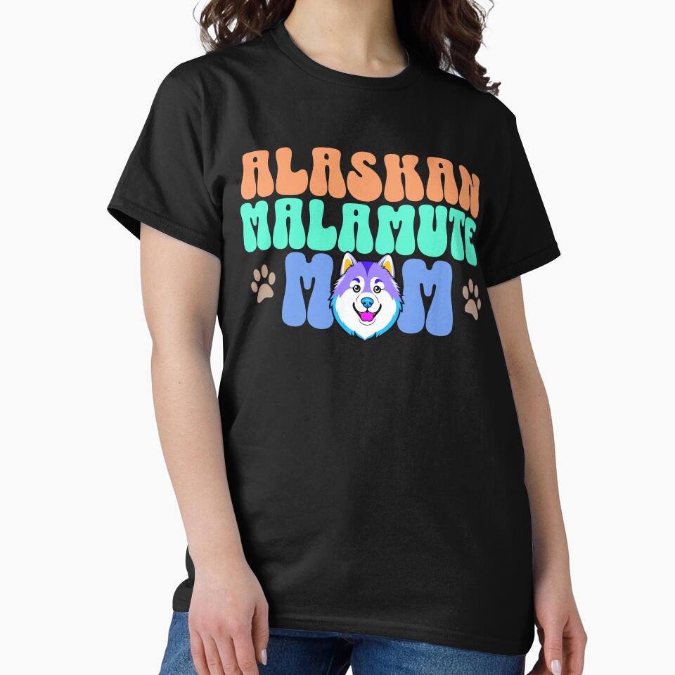 Alaskan Malamute Mom - Dog Mom by BlueCoastPOD
