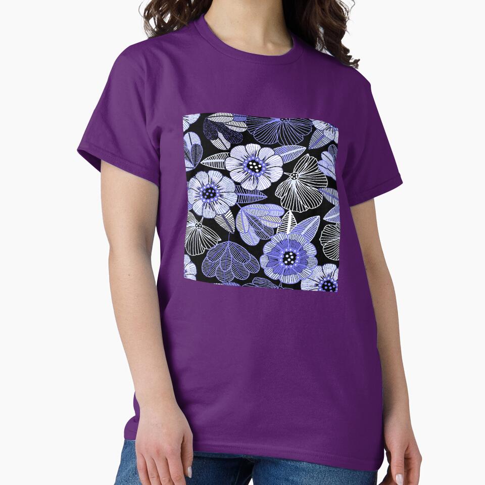 Flower Lines in Blue by ViaARTfactory