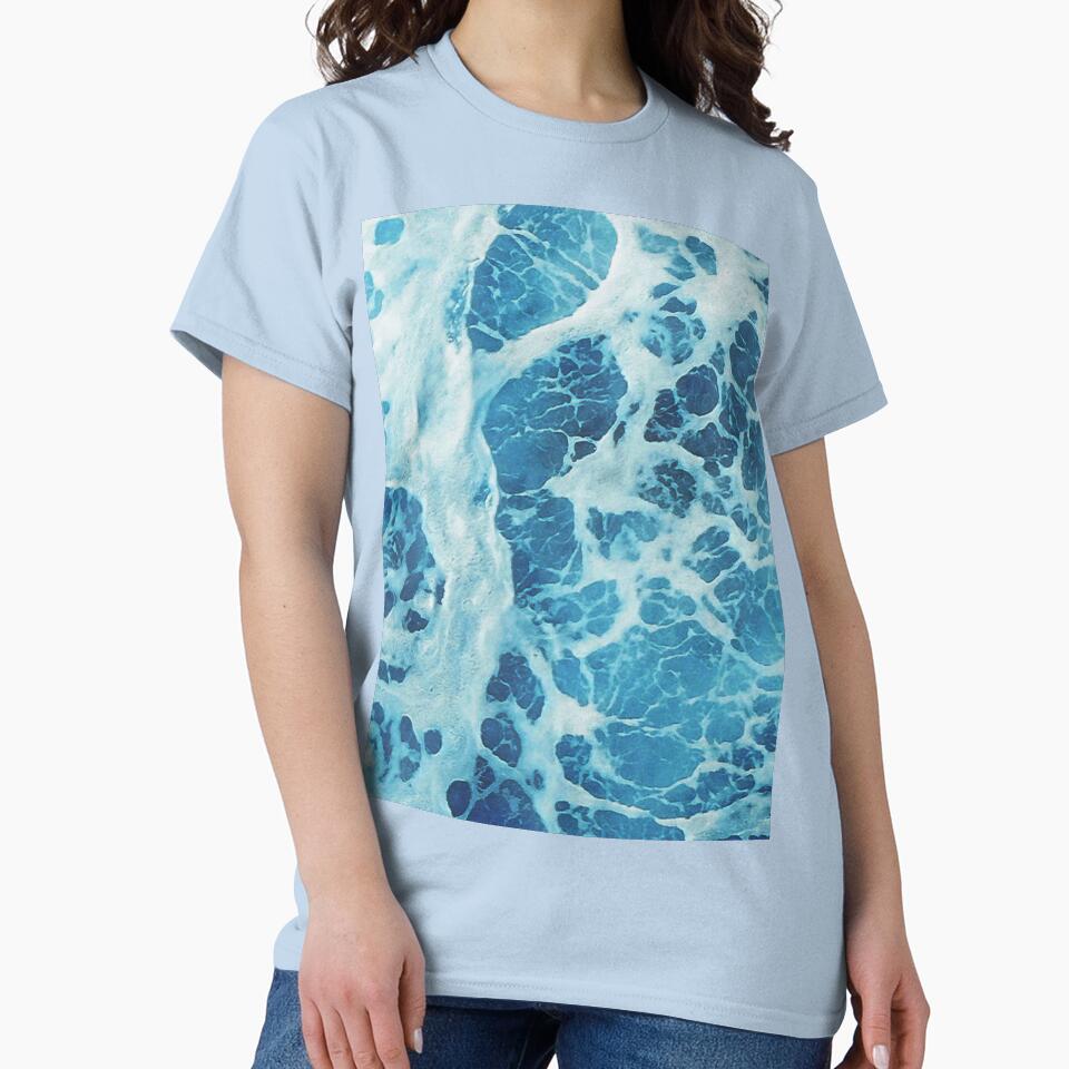 Mysterious Ocean Waves by SiSiDi