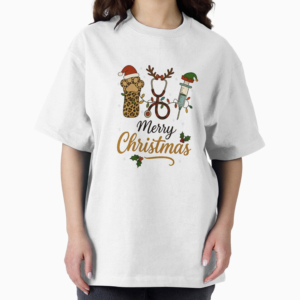 Veterinarian Christmas Design – Cute Vet Holiday Art with Paw, Stethoscope & Syringe by Imaginationbeyond